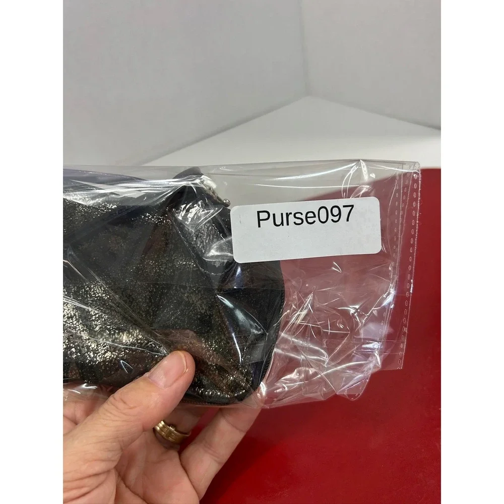 Source Unknown black metallic